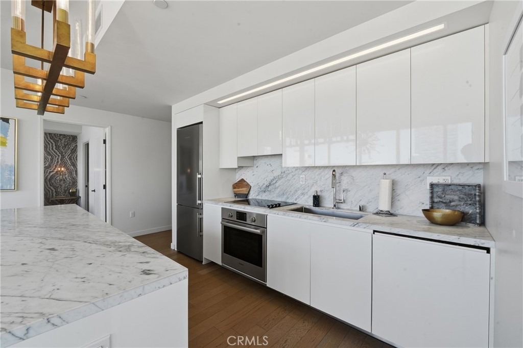 1050 S Grand - Photo 27