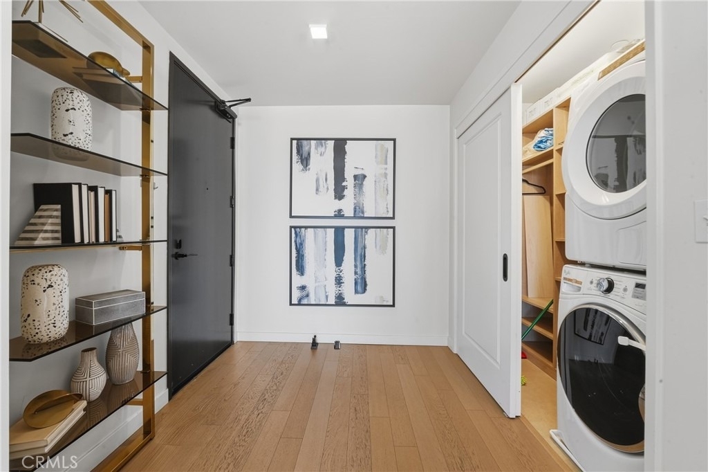 1050 S Grand - Photo 50