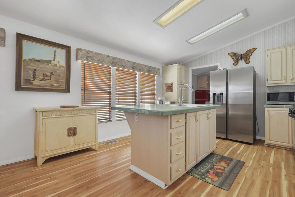 60781 Painted Hills Road - Photo 2