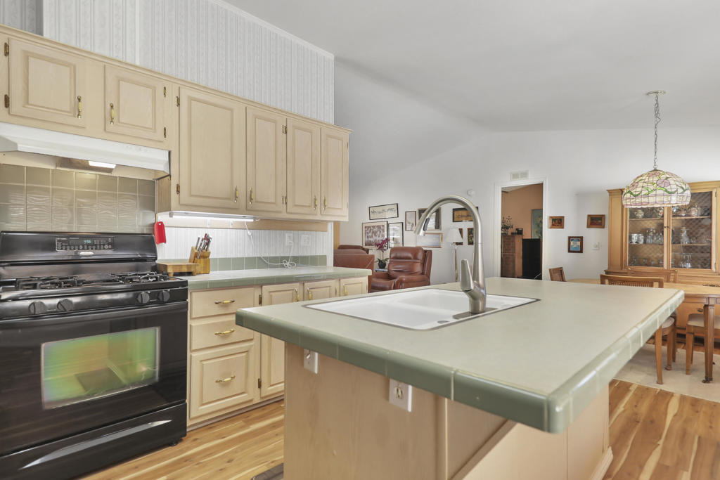 60781 Painted Hills Road - Photo 0