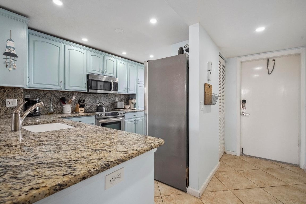 10680 S Ocean Drive - Photo 8