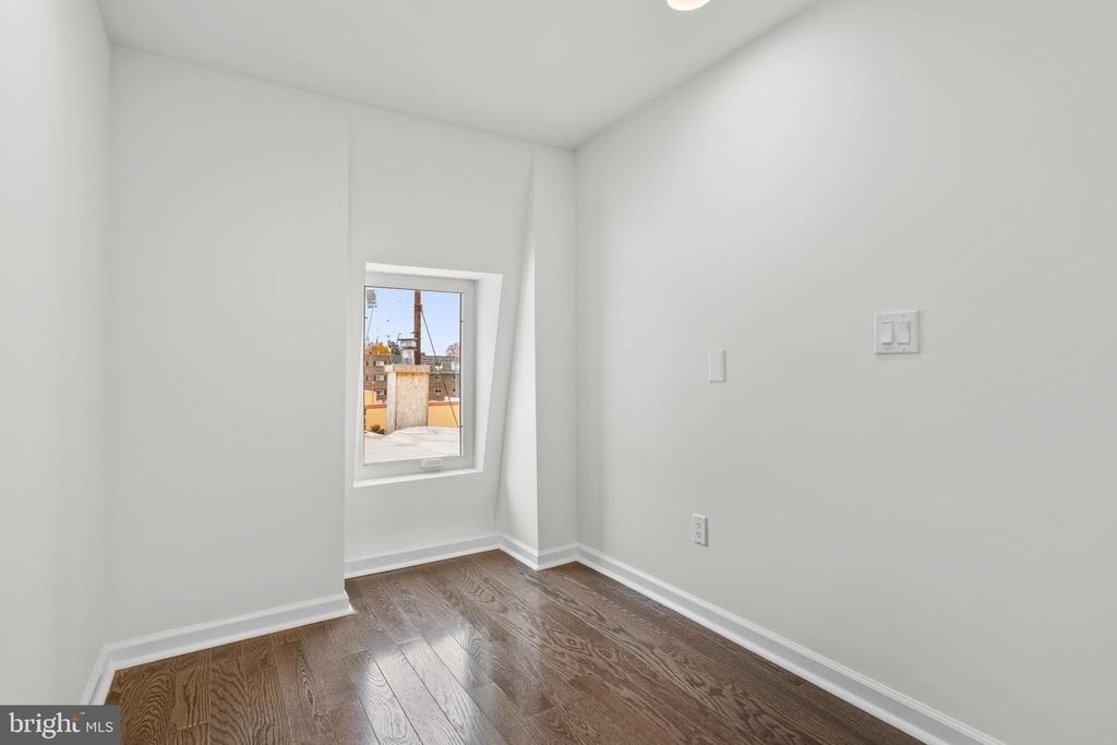 819 11th Avenue - Photo 19