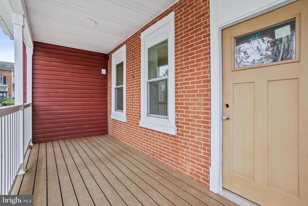819 11th Avenue - Photo 2