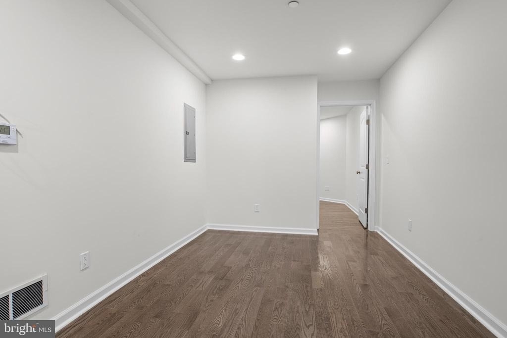 819 11th Avenue - Photo 9