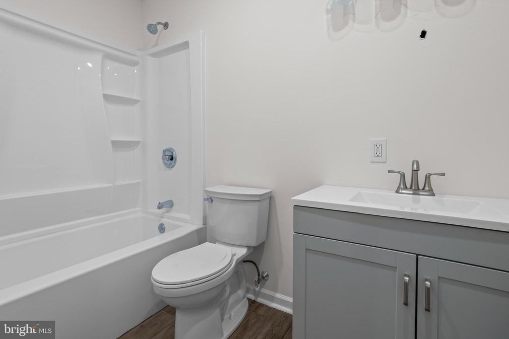 819 11th Avenue - Photo 13