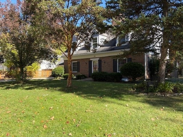 815 Hewett Drive - Photo 0