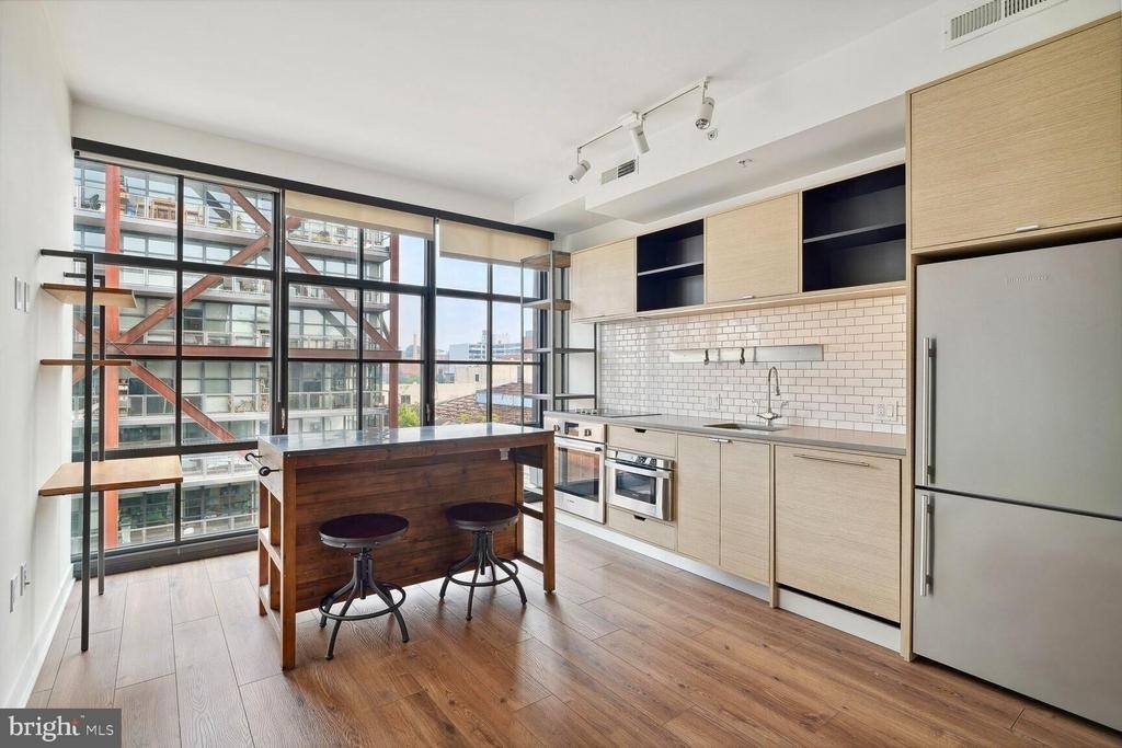 2030 8th Street Nw - Photo 3