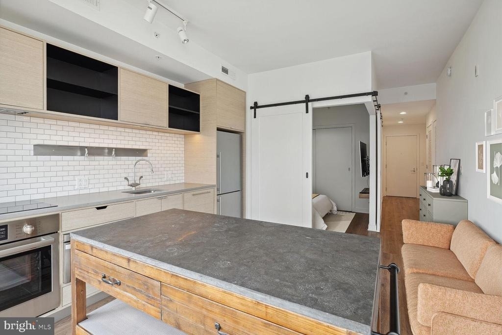 2030 8th Street Nw - Photo 4