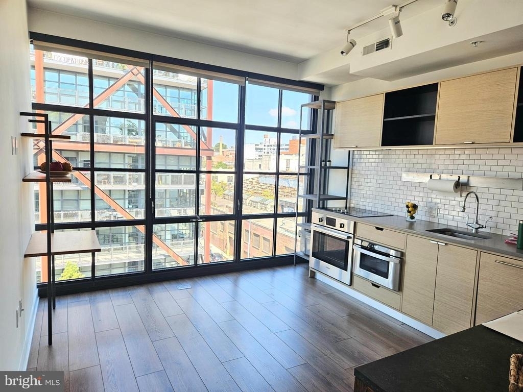2030 8th Street Nw - Photo 2