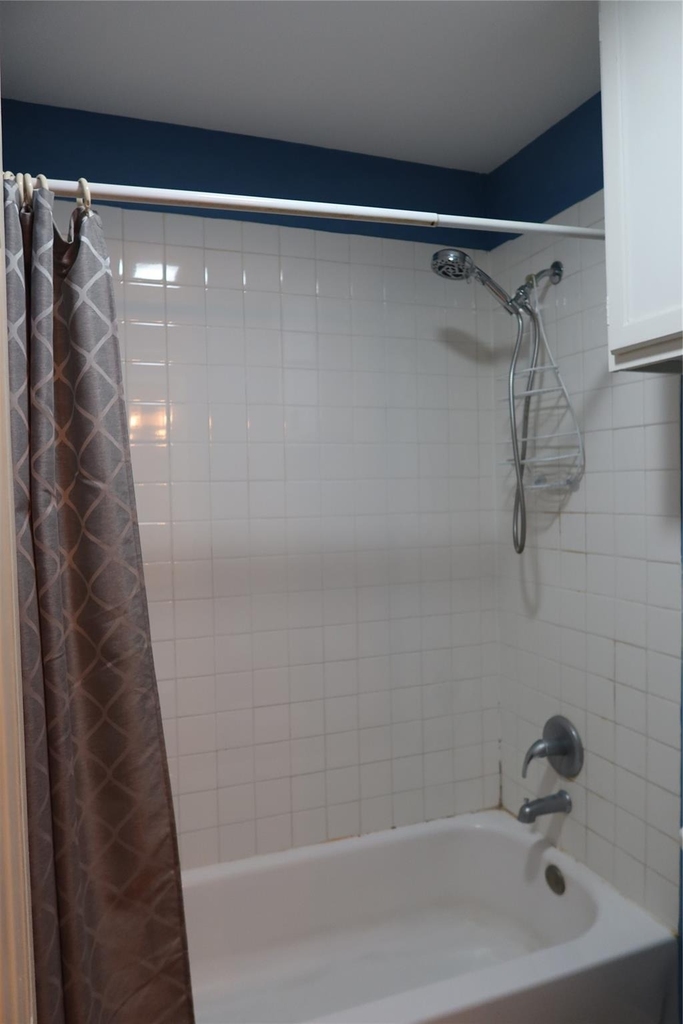 2210 Pearl St - Photo 10