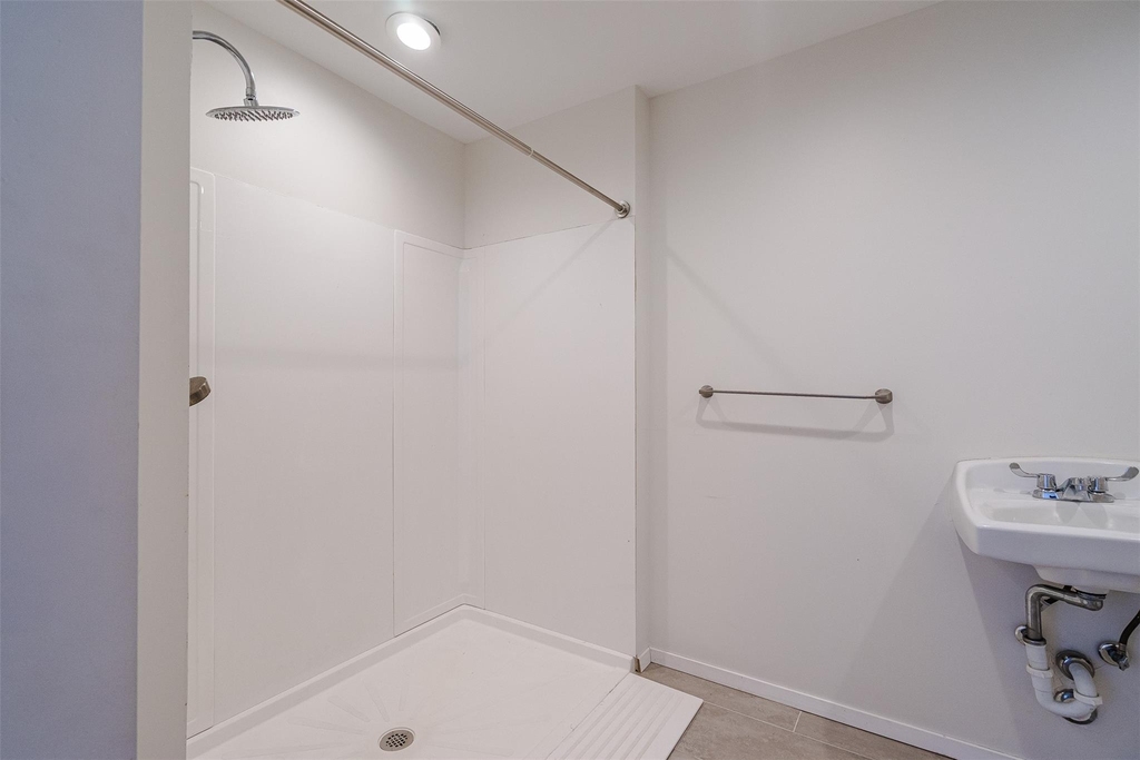 2106 Lamplight Village Cir - Photo 9