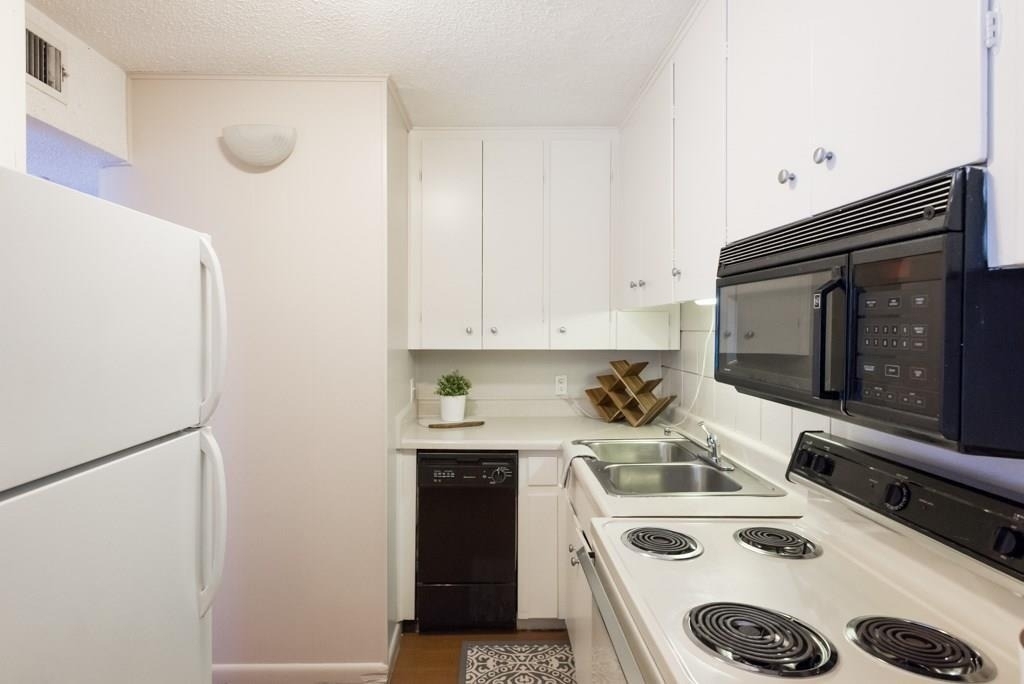 3212 Red River St - Photo 5