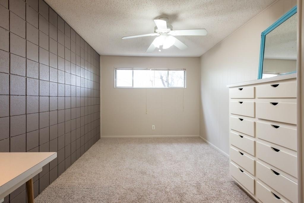 3212 Red River St - Photo 2