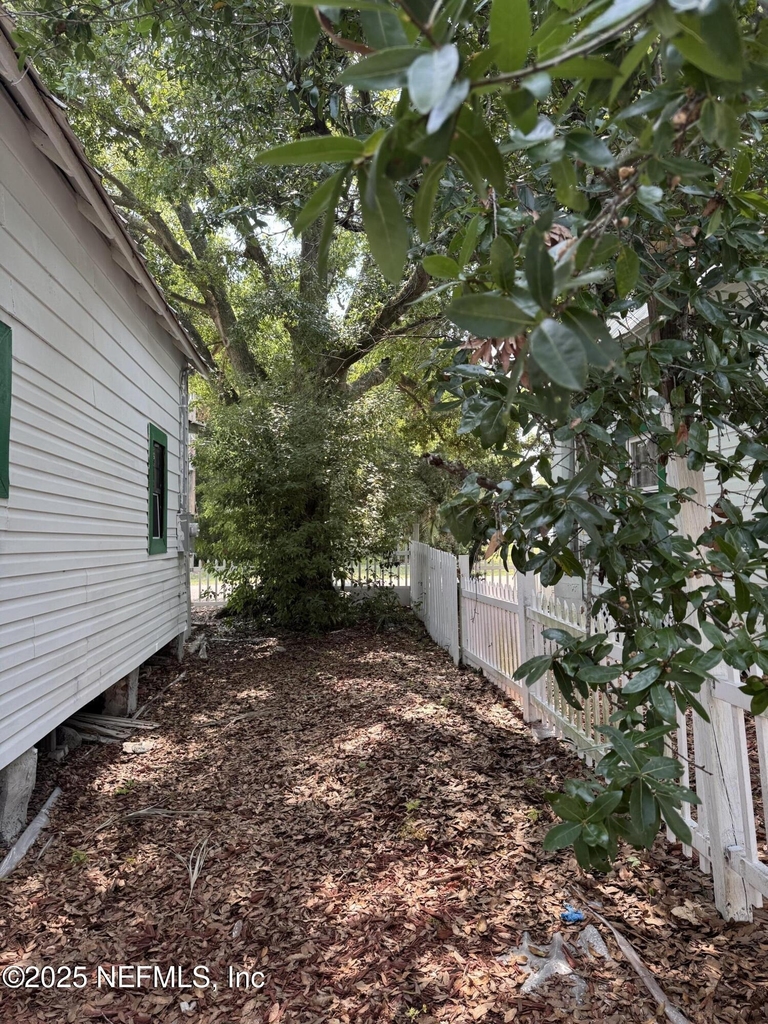 946 Spearing Street - Photo 4