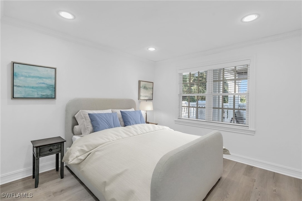 271 Broad Avenue S - Photo 8