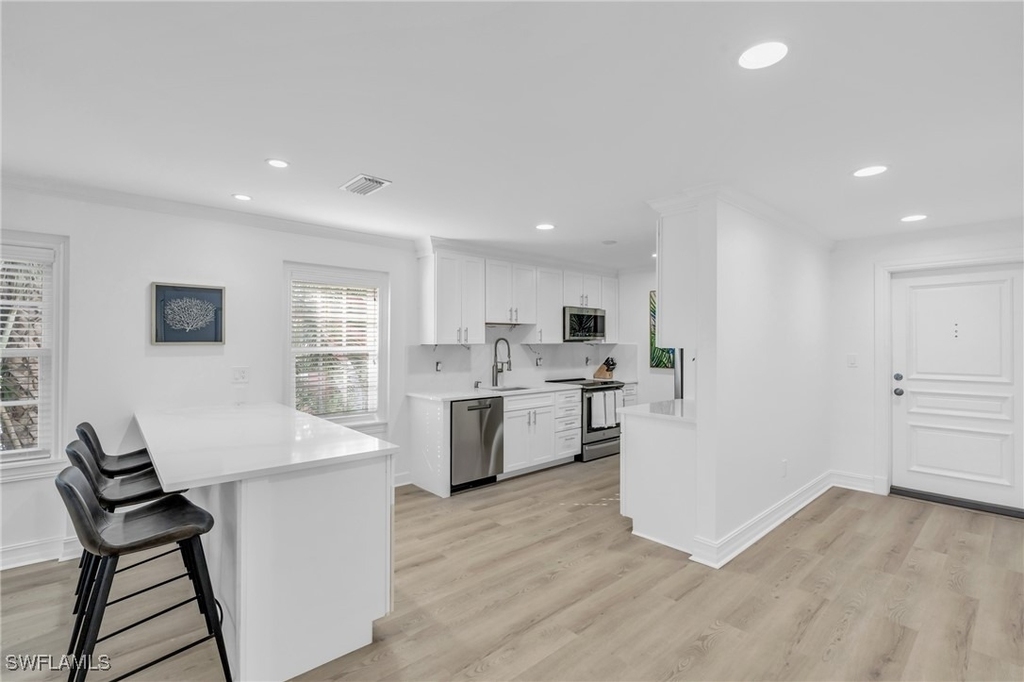 271 Broad Avenue S - Photo 5