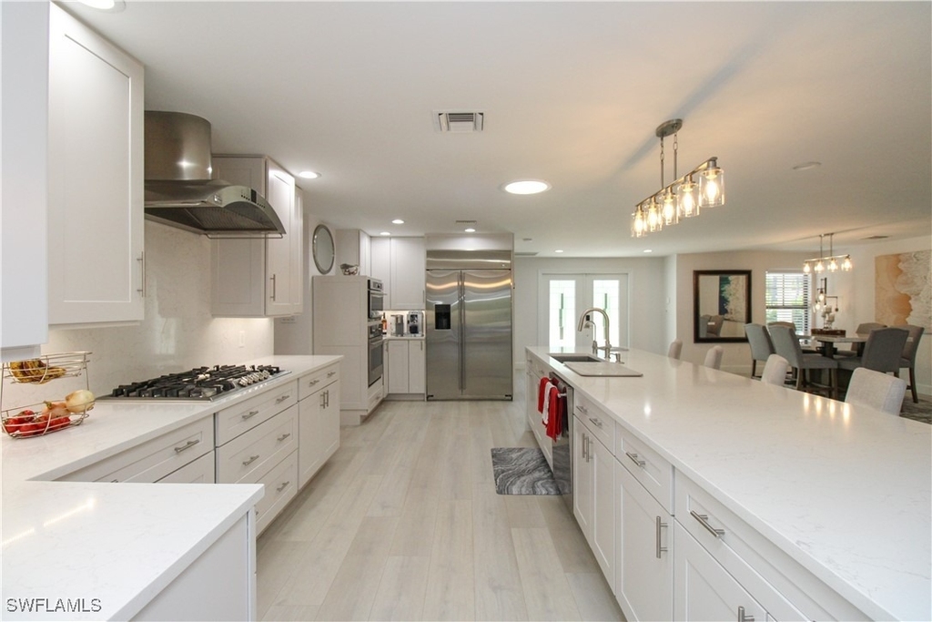 1555 Crayton Road - Photo 9