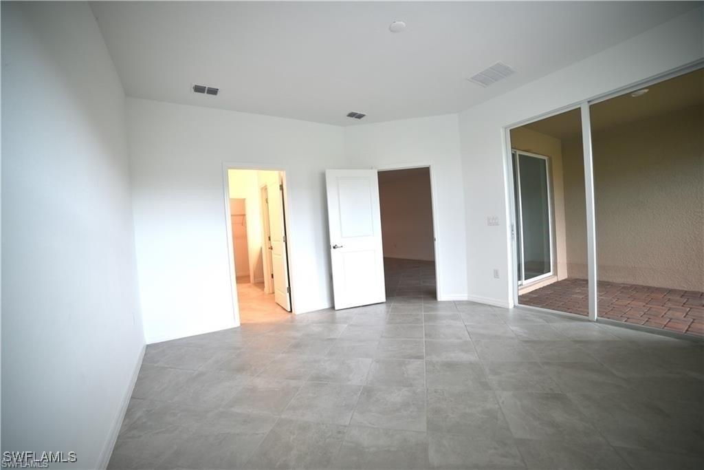 2665 Vine Avenue - Photo 6