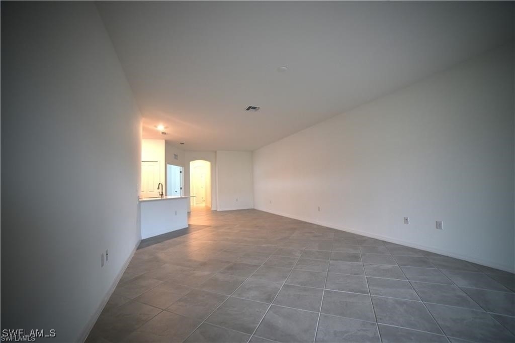 2665 Vine Avenue - Photo 3
