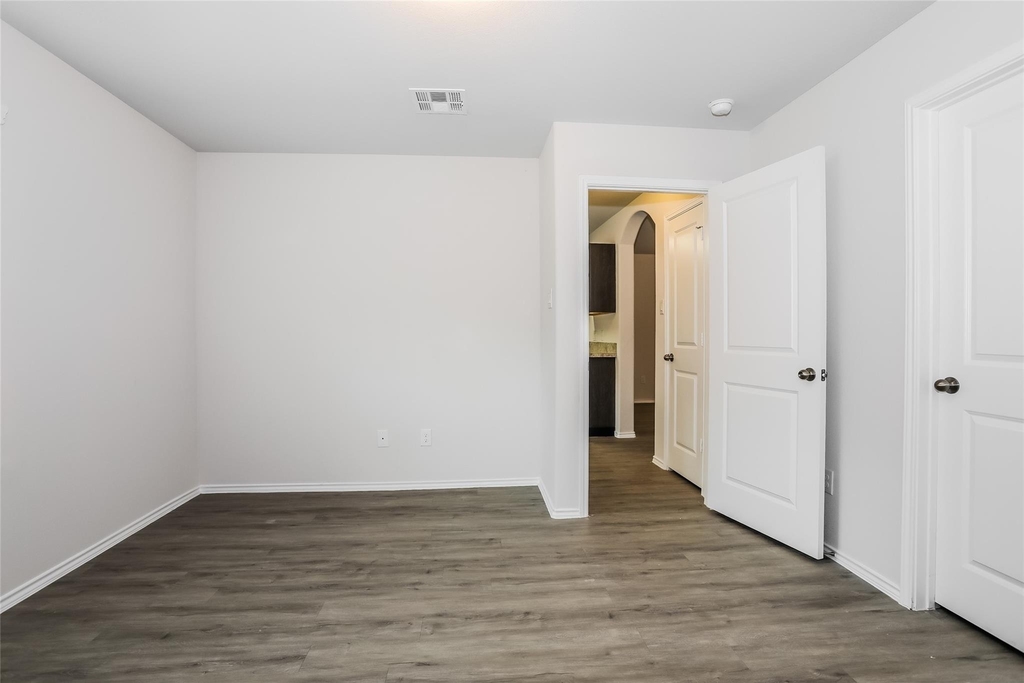 411 Brushback Drive - Photo 9