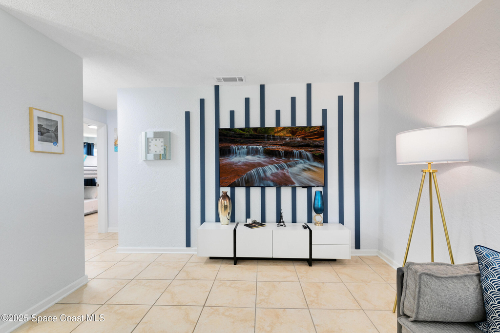 1029 Park Drive - Photo 3