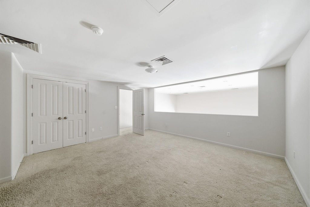 914 Main Street - Photo 4