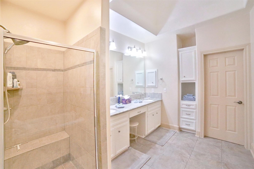 2410 Dorrington Street - Photo 14