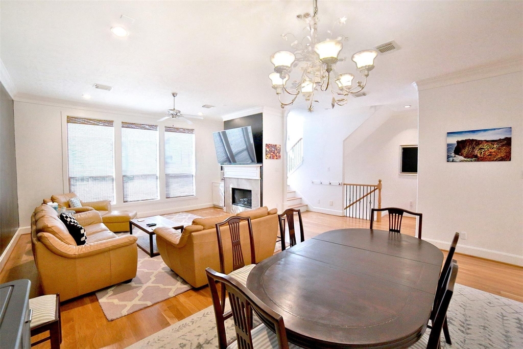 2410 Dorrington Street - Photo 2