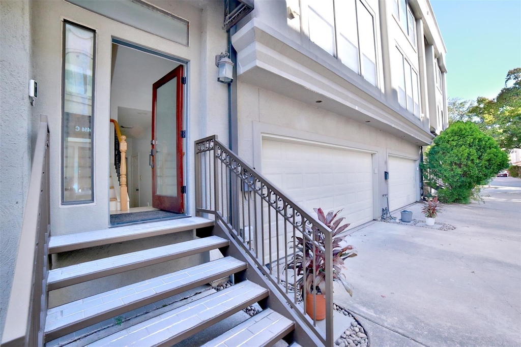2410 Dorrington Street - Photo 27