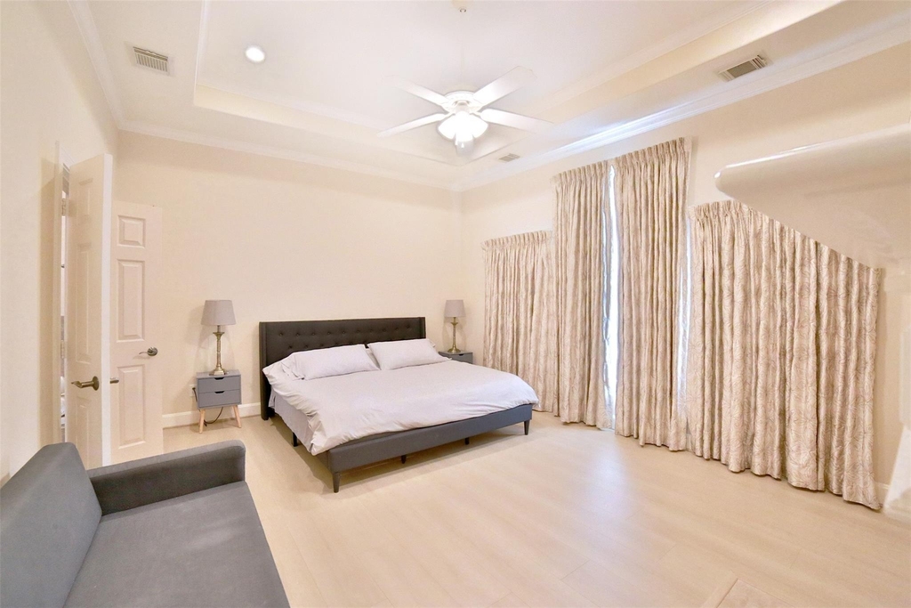 2410 Dorrington Street - Photo 9