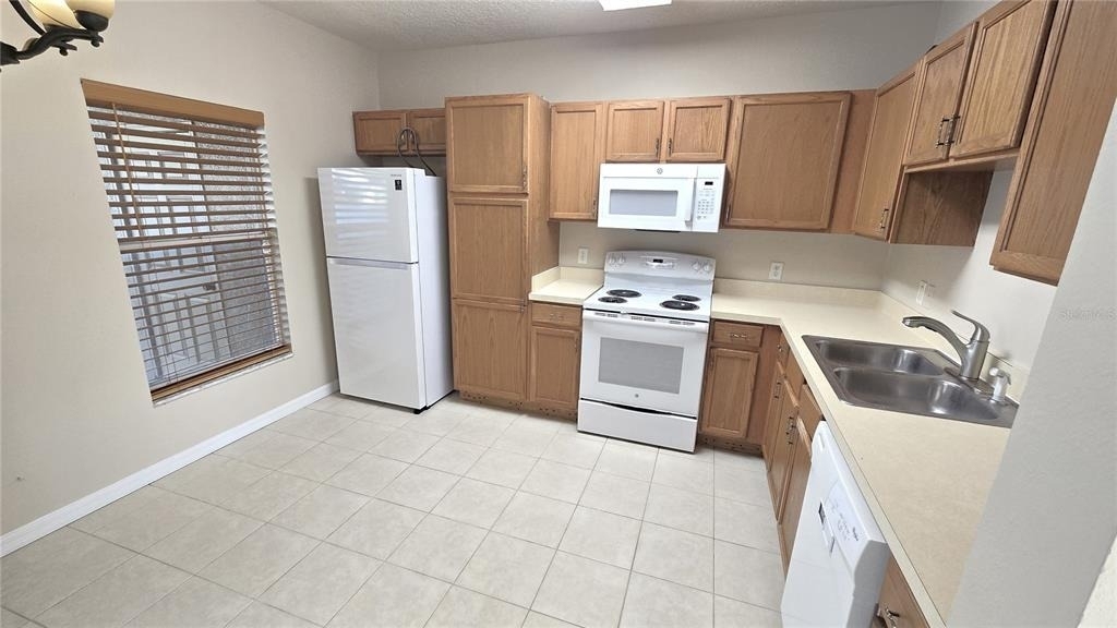 1302 Denman Court - Photo 9