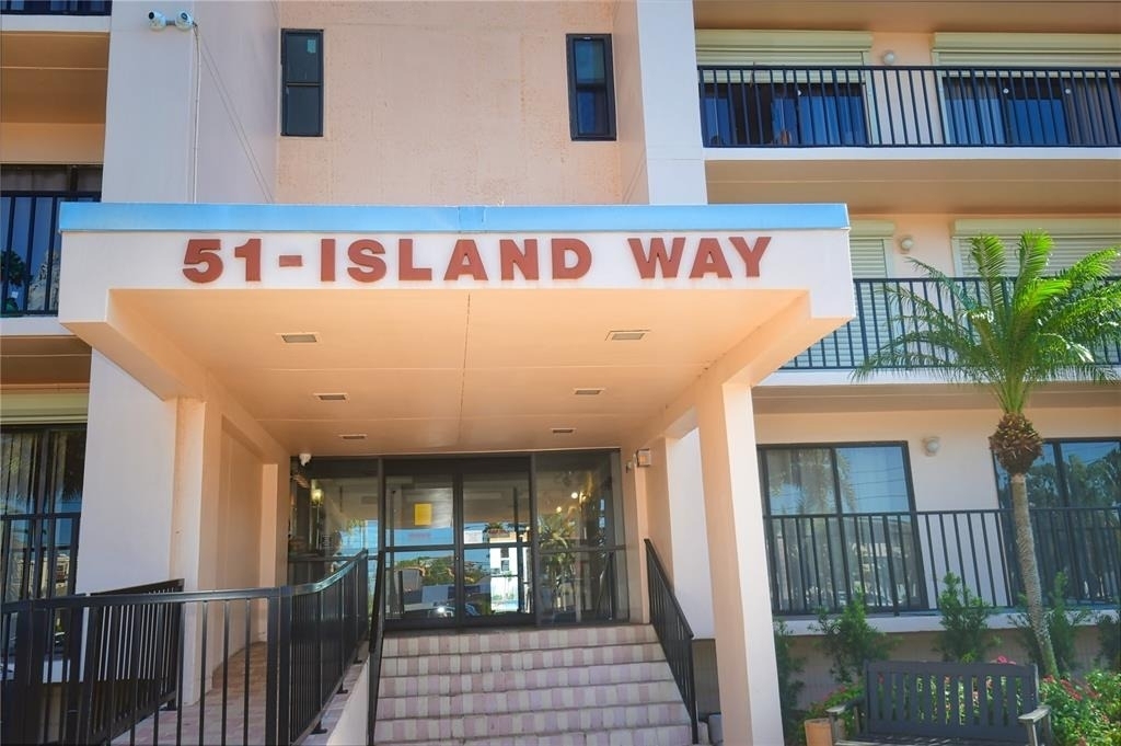 690 Island Way - Photo 1