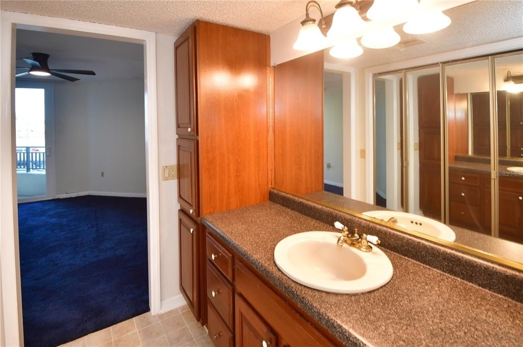 690 Island Way - Photo 16