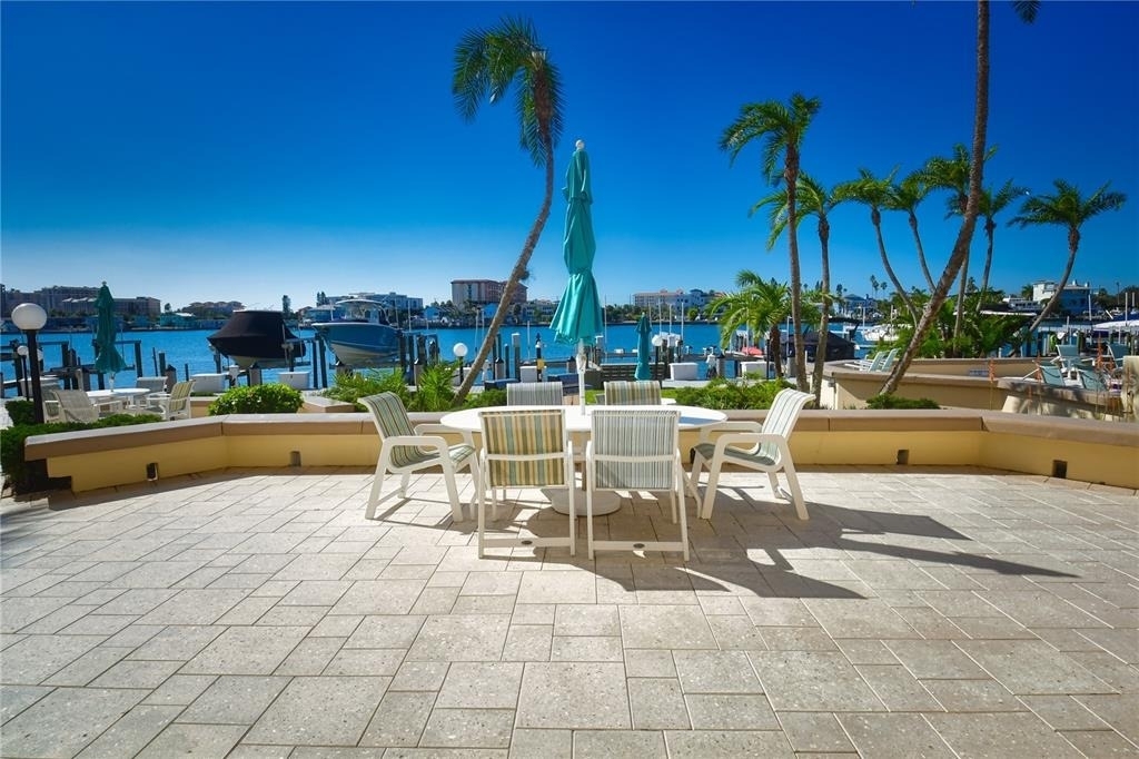 690 Island Way - Photo 27