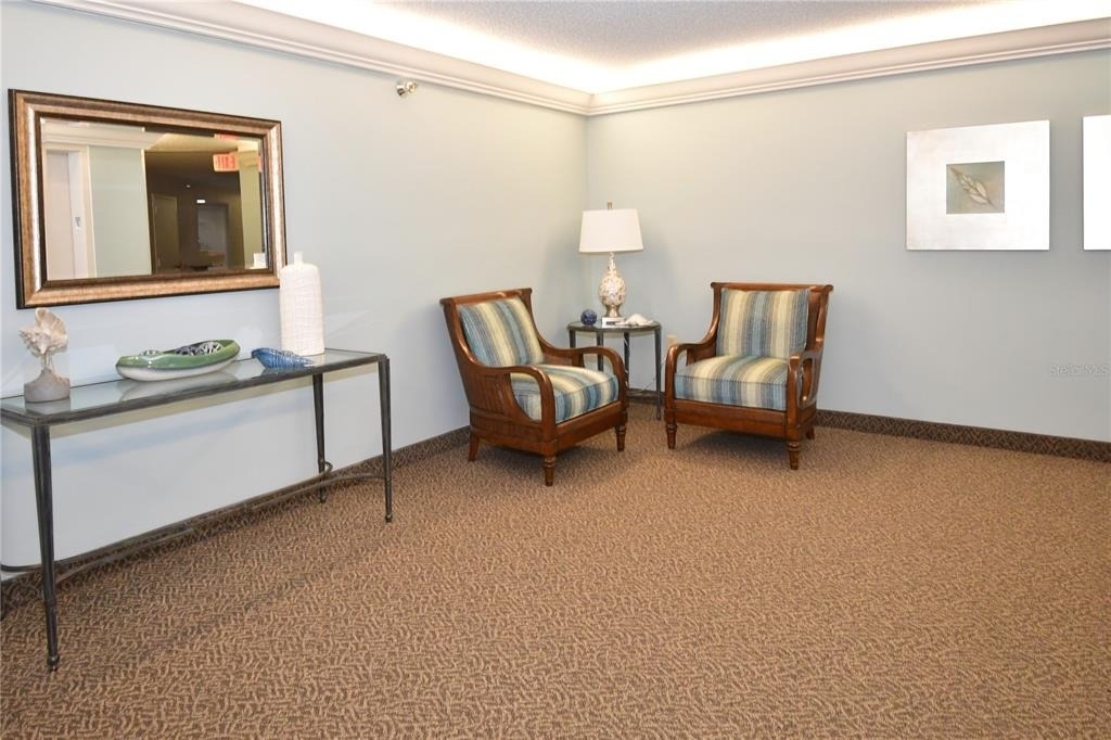 690 Island Way - Photo 4