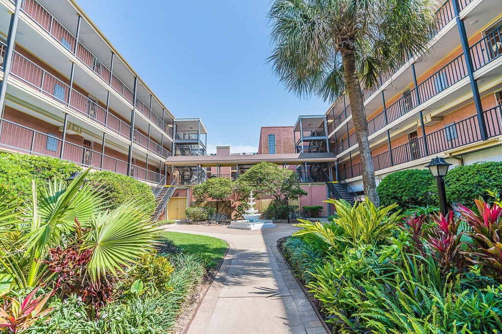 6300 Seawall Boulevard - Photo 2