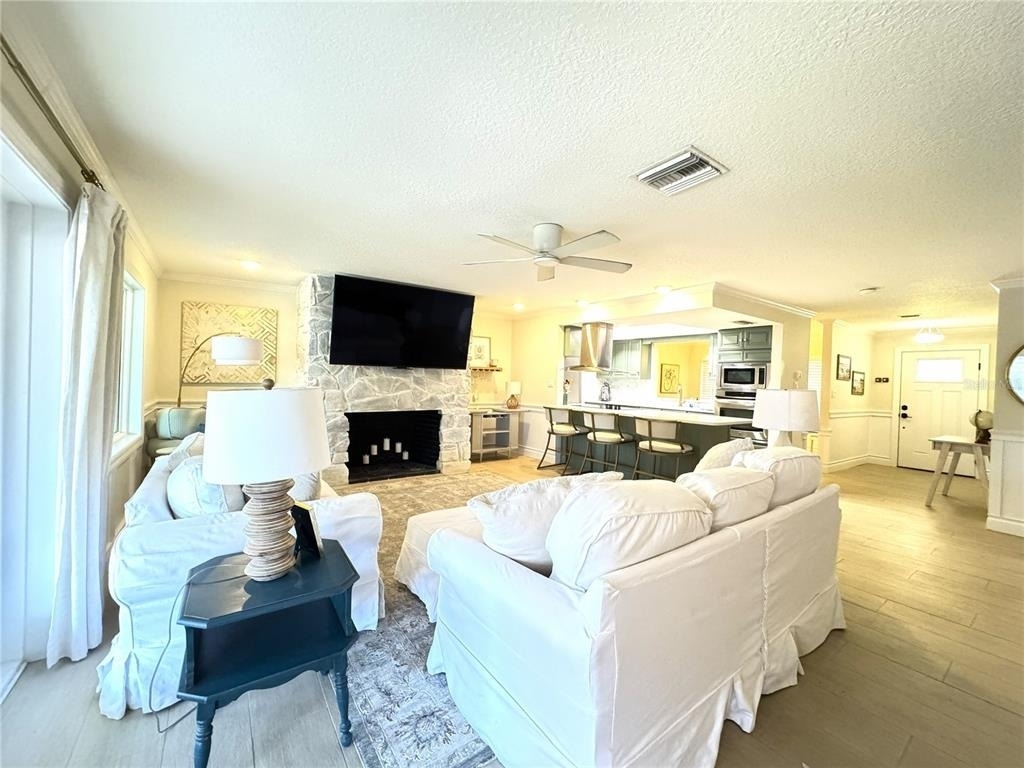 1004 Se 5th Avenue - Photo 5