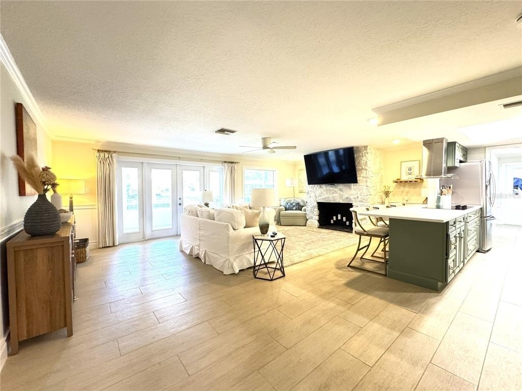 1004 Se 5th Avenue - Photo 3