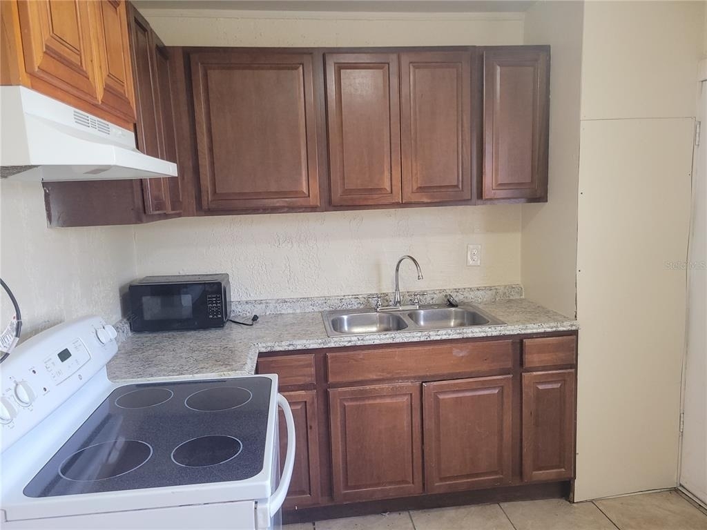 508 Booker St - Photo 9