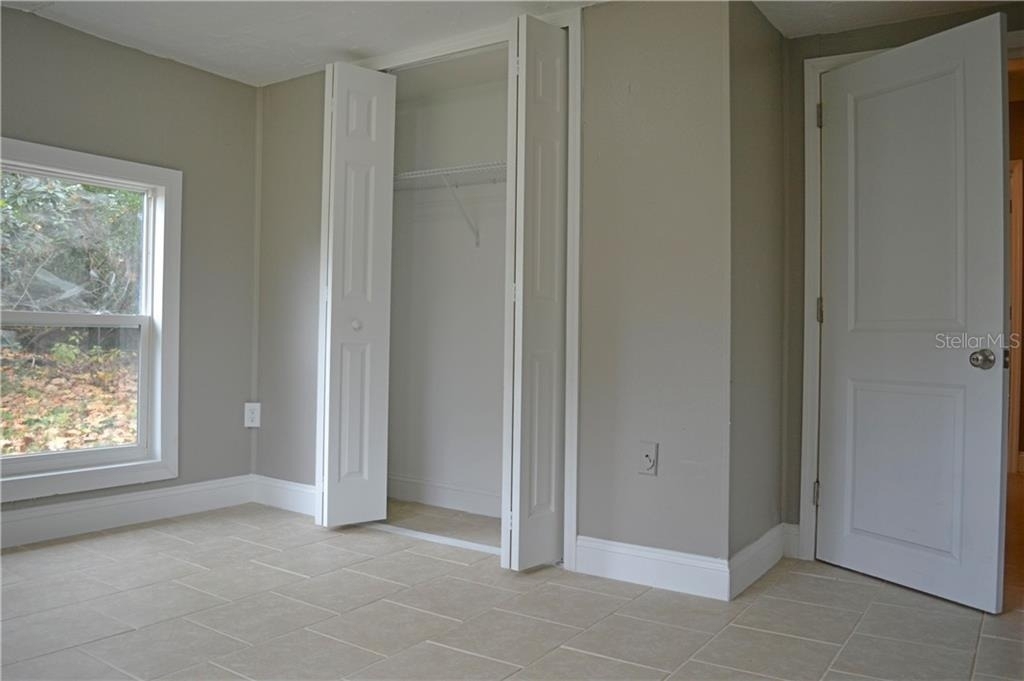 647 S Delaware Avenue - Photo 9