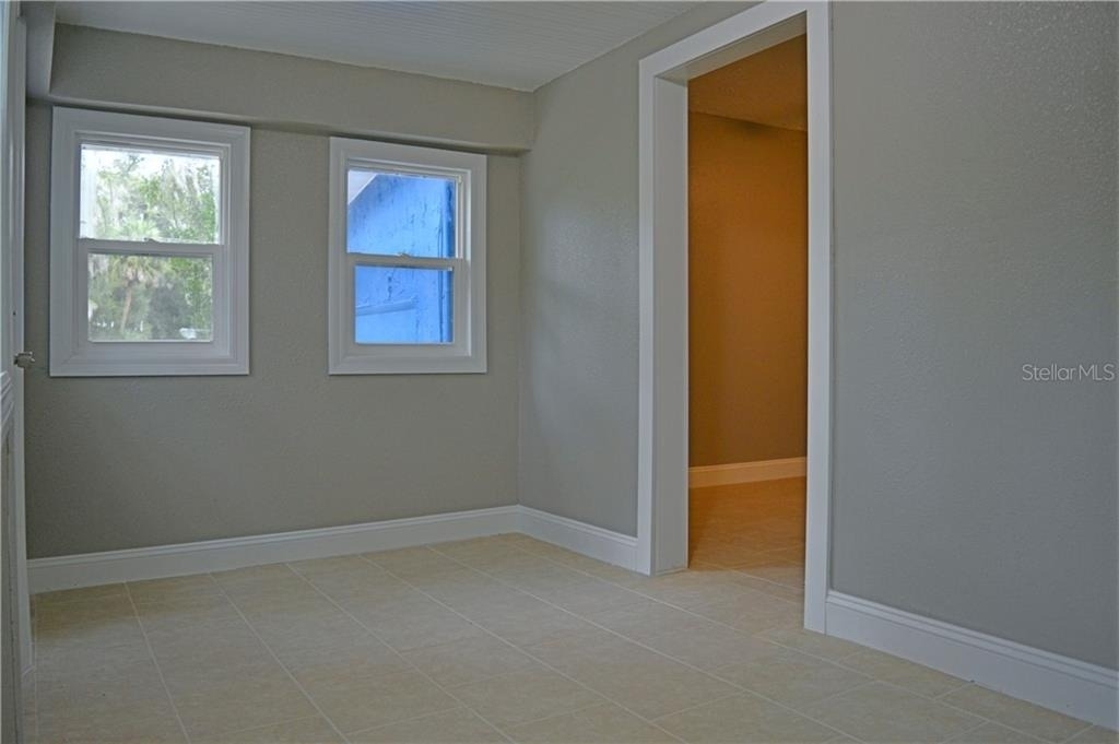 647 S Delaware Avenue - Photo 14