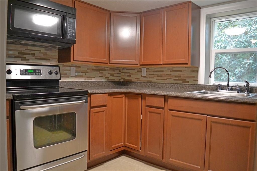 647 S Delaware Avenue - Photo 3