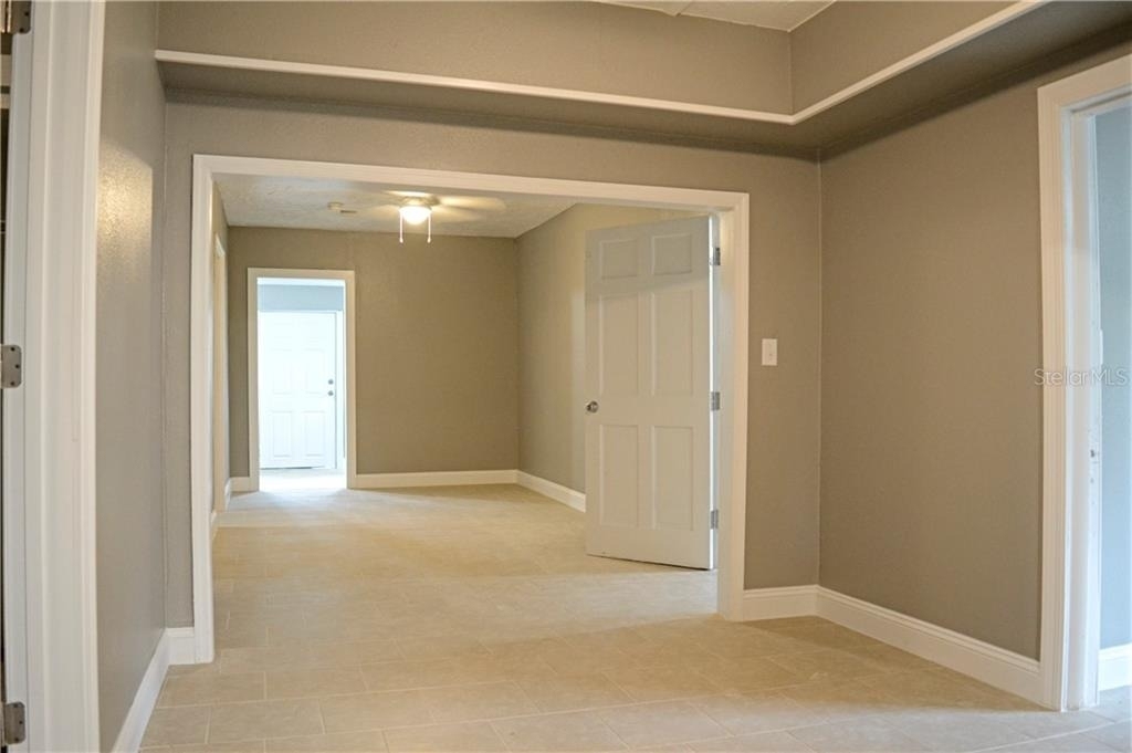 647 S Delaware Avenue - Photo 4