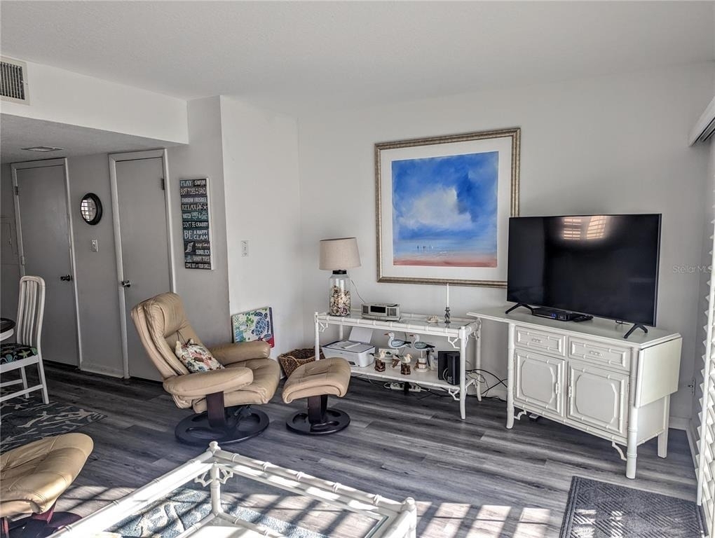 815 Ocean Shore Boulevard - Photo 5
