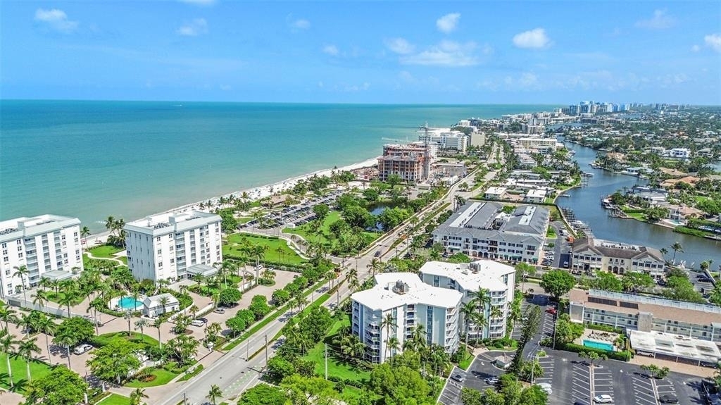 1300 Gulf Shore Boulevard N - Photo 32