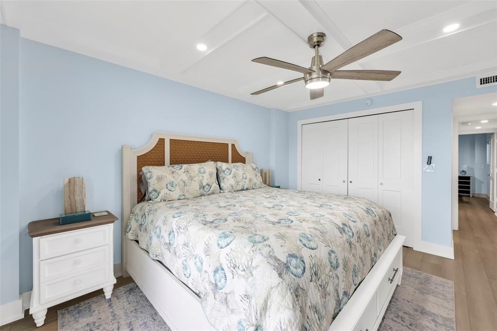 1300 Gulf Shore Boulevard N - Photo 18