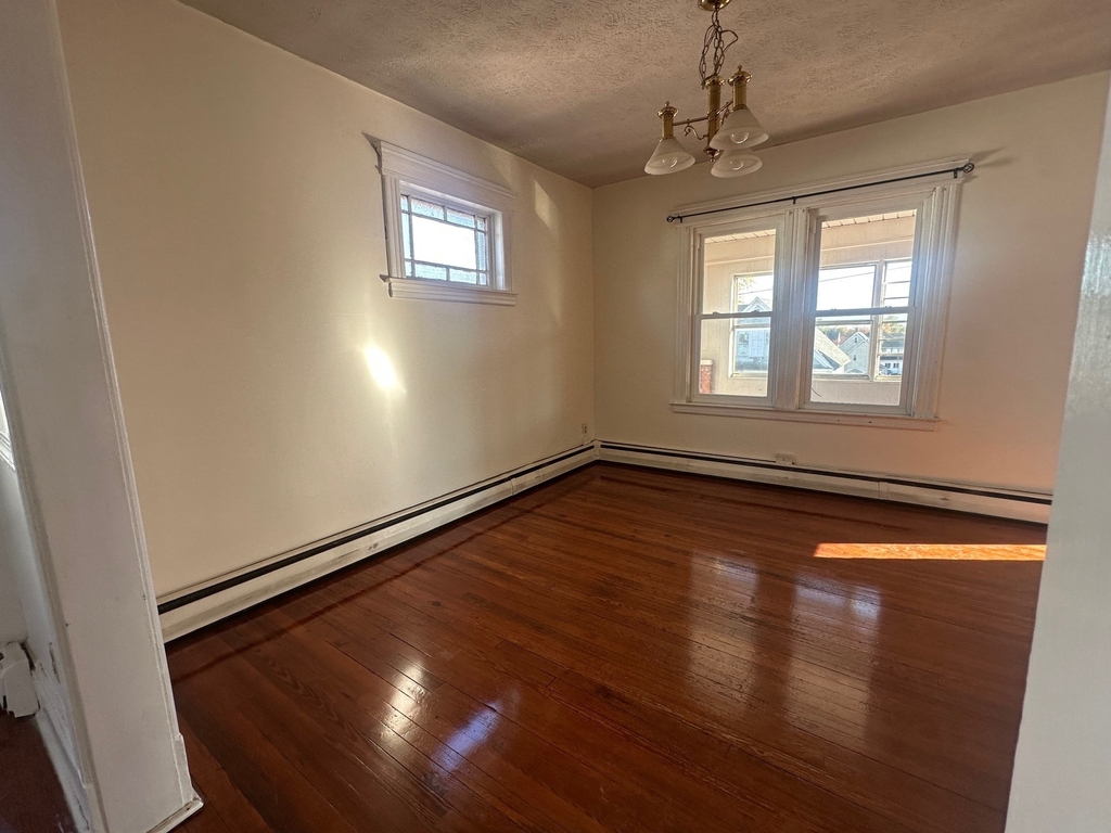 176 Adelaide Street - Photo 6