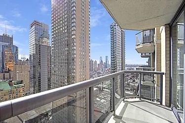 West 48th street - Photo 0