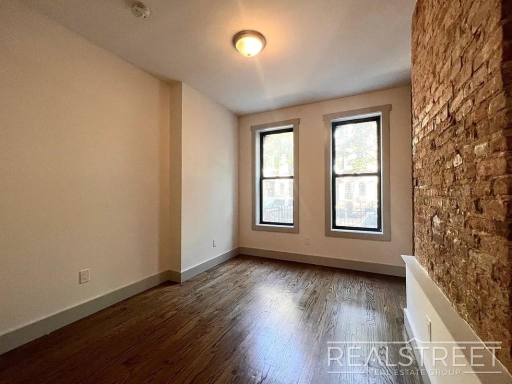 1351 Hancock Street - Photo 5