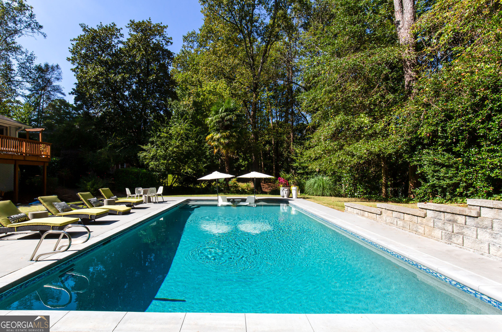 485 Riverside Parkway - Photo 0